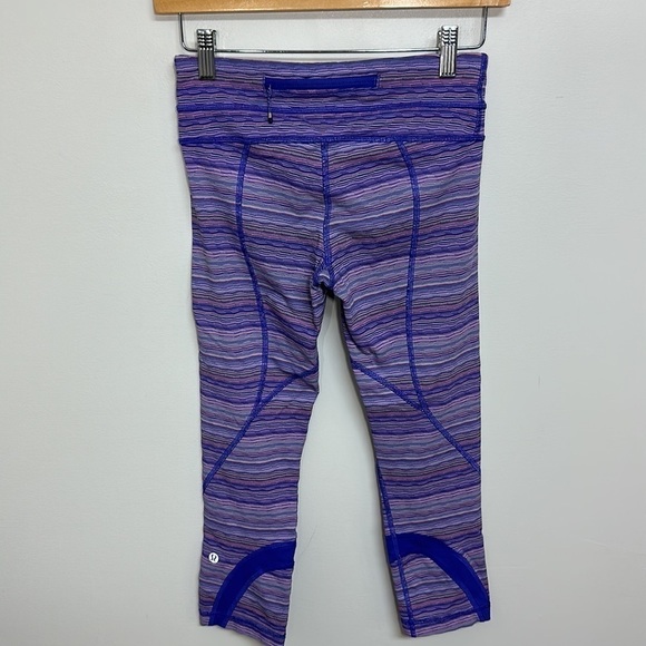 Lululemon Run: Inspire Crop II All Luxtreme Space Dye Twist Iris Flower Size 4 - Picture 3 of 5